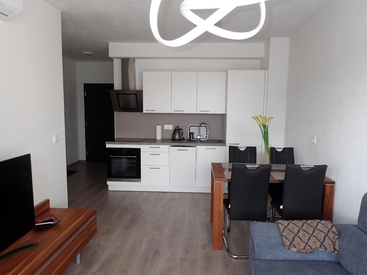 Apartment In The Old Town Bratislava Eksteriør bilde